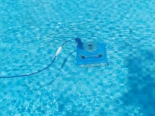 游泳池全自动吸污机