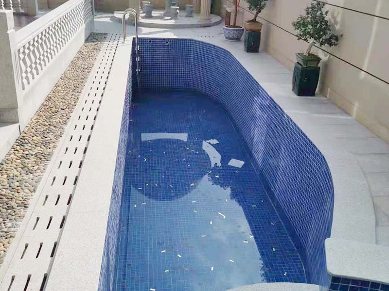 私家别墅游泳池